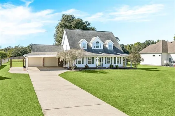 $375,000 | 2014 Sylvia Boulevard, St. Bernard, LA 70085