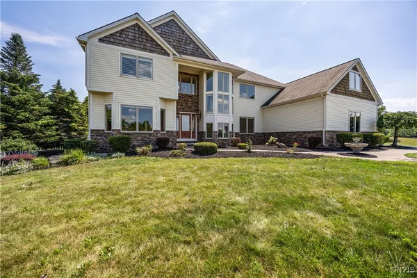 $899,000 | 2068 Black Spruce Circle, Pompey, NY 13104