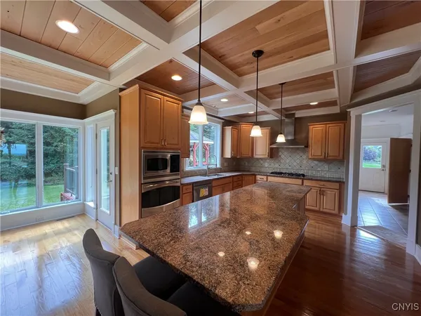 $899,000 | 2068 Black Spruce Circle, Pompey, NY 13104