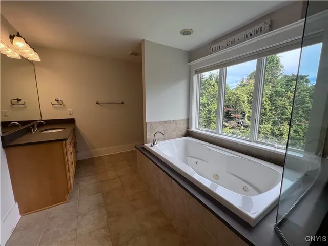 $925,000 | 2068 Black Spruce Circle, Pompey, NY 13104