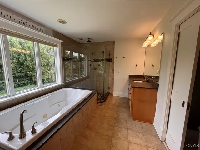 $925,000 | 2068 Black Spruce Circle, Pompey, NY 13104