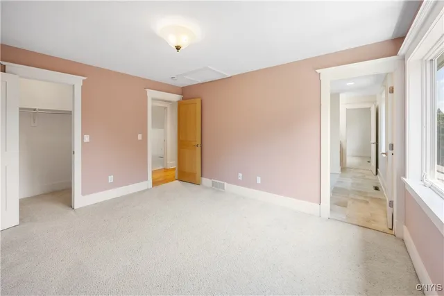 $925,000 | 2068 Black Spruce Circle, Pompey, NY 13104