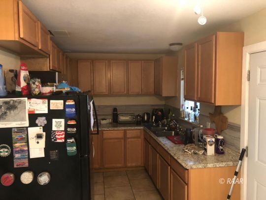 213 North Helena Street Ridgecrest, CA 93555 - Photo 4 of 14