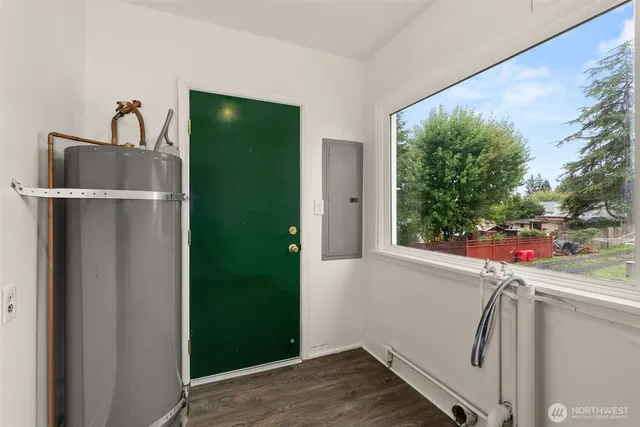 $322,000 | 720 Washington Avenue, Raymond, WA 98577