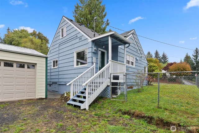 $322,000 | 720 Washington Avenue, Raymond, WA 98577
