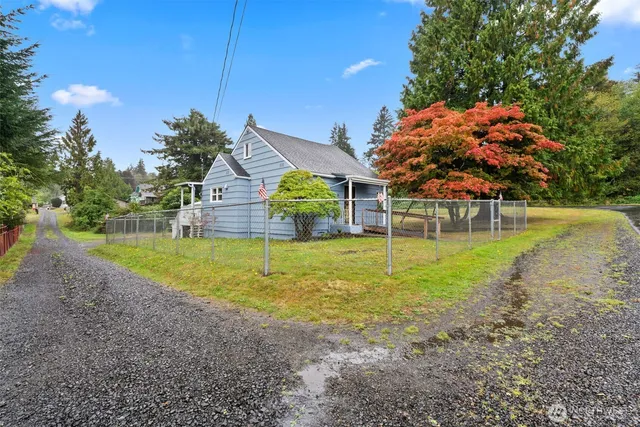 $322,000 | 720 Washington Avenue, Raymond, WA 98577