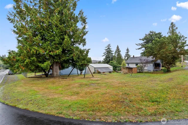 $322,000 | 720 Washington Avenue, Raymond, WA 98577