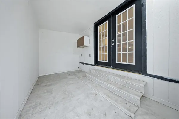 $1,500 | 2350 West Cherry Street, Paris, TX 75460