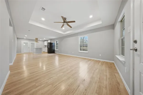 $1,500 | 2350 West Cherry Street, Paris, TX 75460