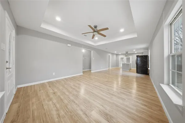 $1,500 | 2350 West Cherry Street, Paris, TX 75460