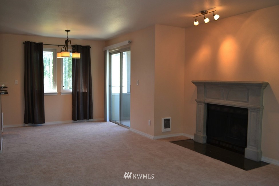 20322 Bothell Everett Highway, Unit E301 Bothell, WA 98012 - Photo 3 of 11