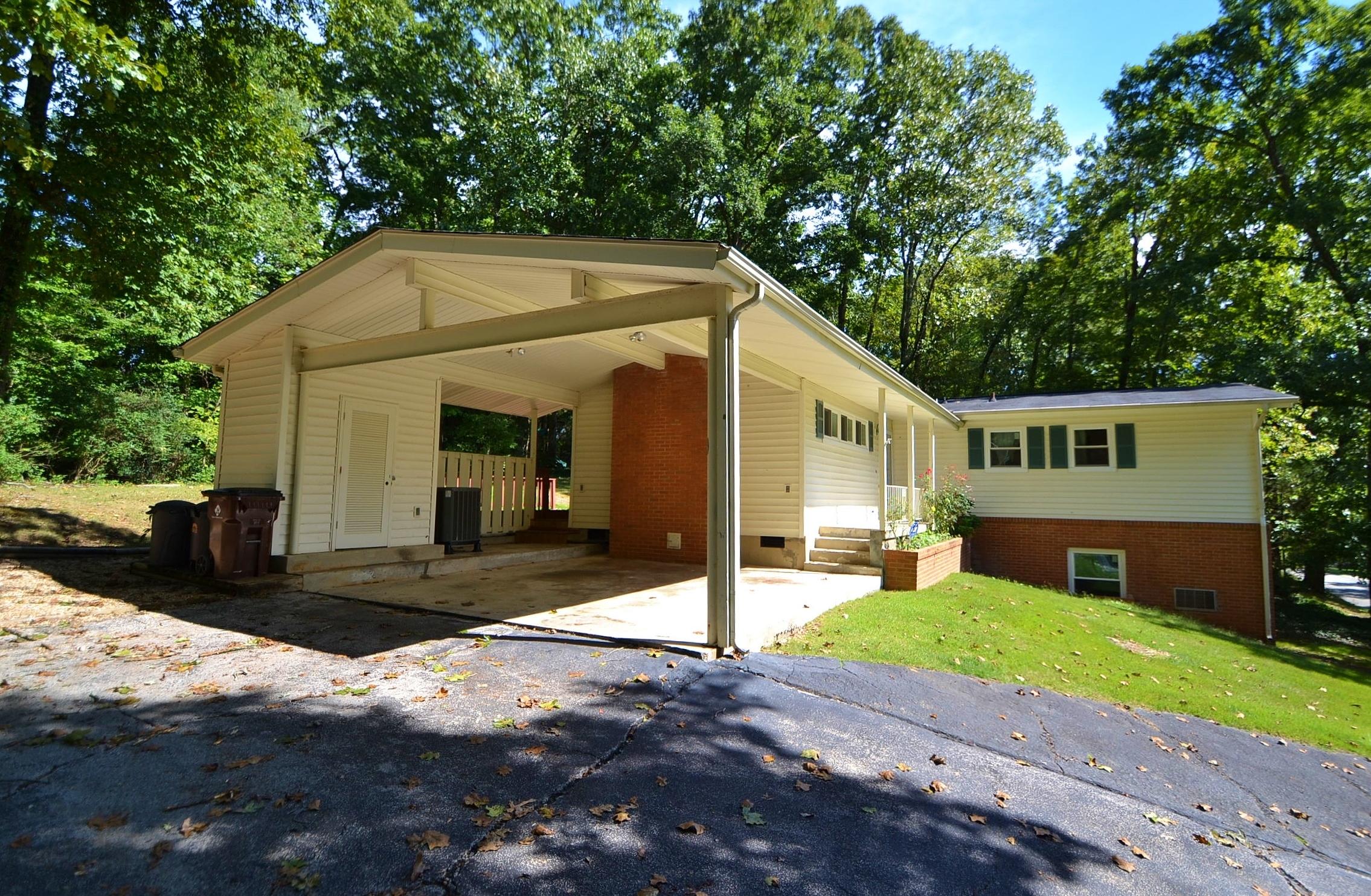 108 Morgan Road Oak Ridge, TN 37830 - Photo 3 of 40 3