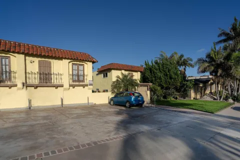 $475,000 | 4950 Coronado Avenue, Unit 3, San Diego, CA 92107