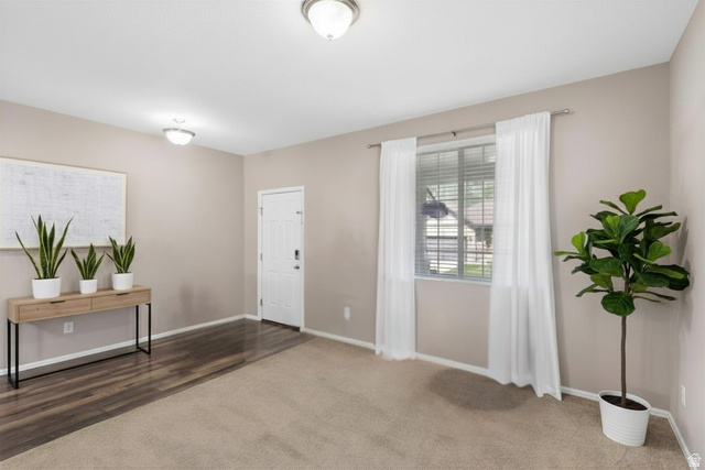 3293 East Osprey Way Layton, UT 84040 - Photo 9 of 28