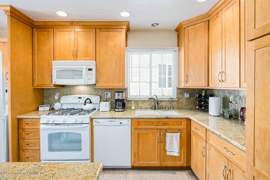 205 Marathon Road Altadena, CA 91001 - Photo 11 of 26 205 Marathon Rd-MLS-011