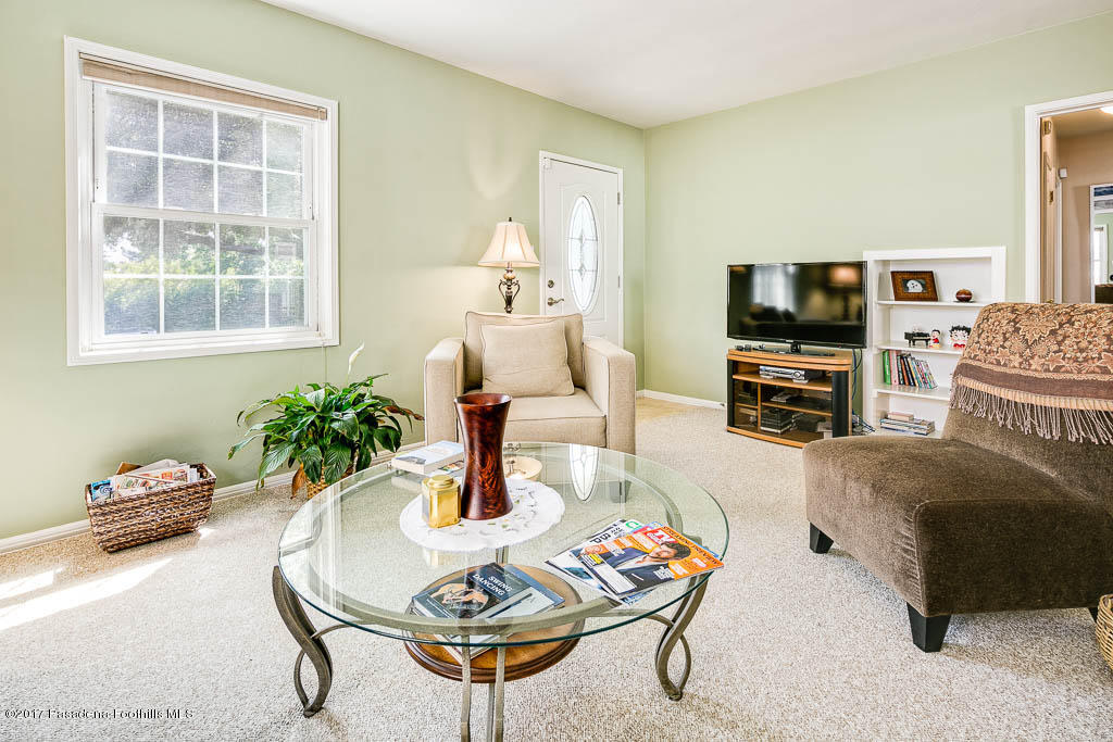 205 Marathon Road Altadena, CA 91001 - Photo 8 of 26 205 Marathon Rd-MLS-008