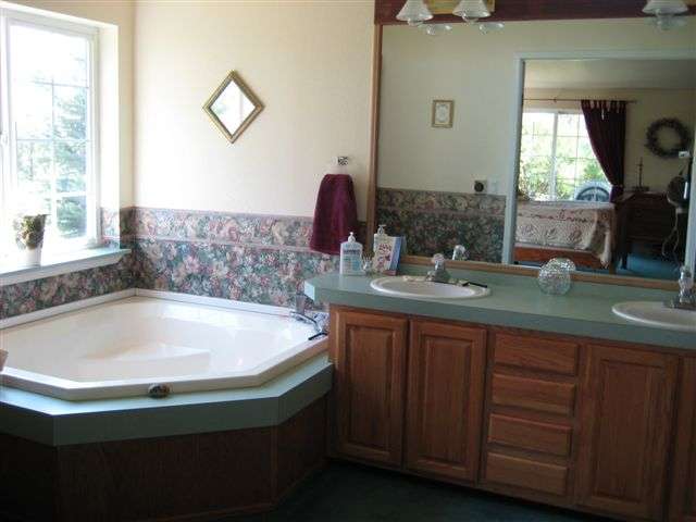 30908 North Findley Road Chattaroy, WA 99003 - Photo 3 of 9 Gallery Image 3