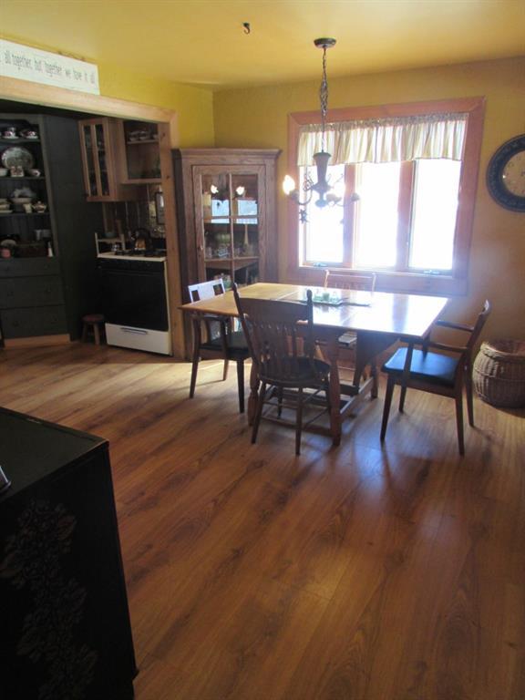 352 River Road Windham, ME 04062 - Photo 13 of 21 Dining area has lots of charm.