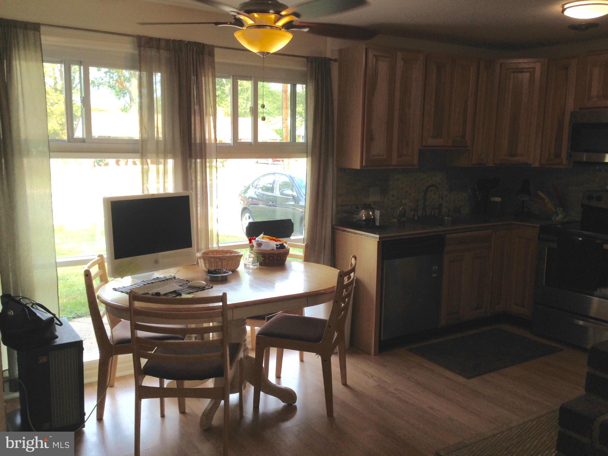 7202 Highland Street Springfield, VA 22150 - Photo 5 of 20 Dining Room
