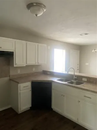 $1,950 | 4306 Landrum Avenue, Dallas, TX 75216