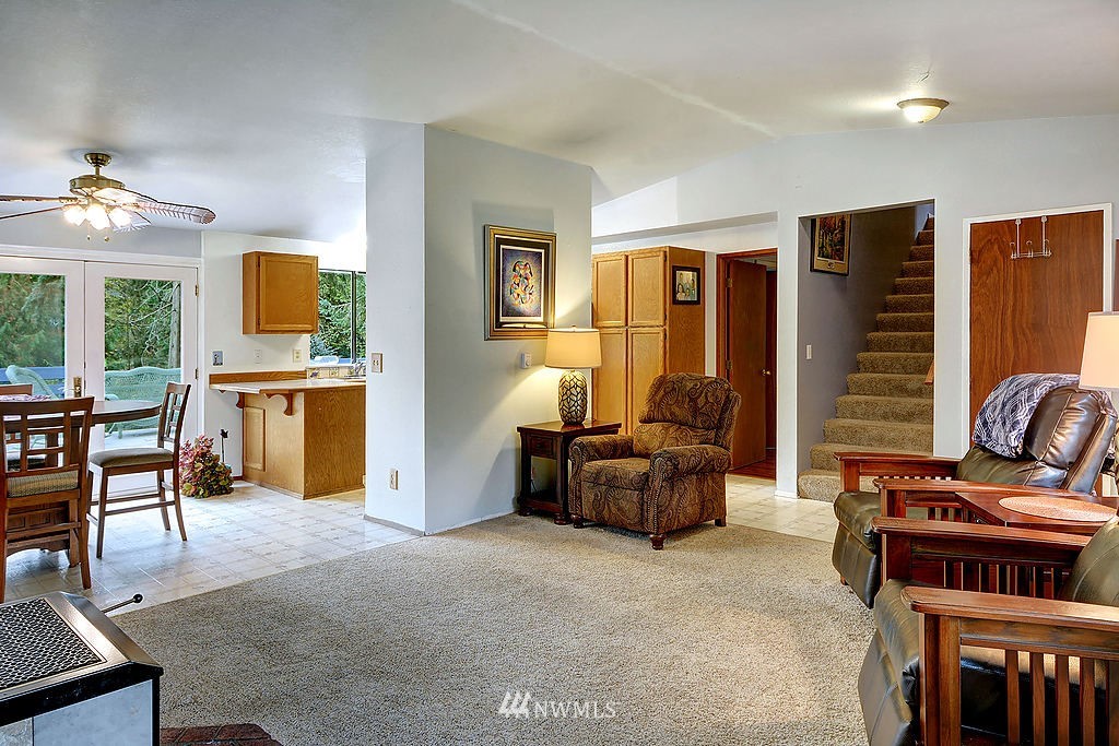 11684 Tulin Road Northeast Kingston, WA 98346 - Photo 5 of 25 Gallery Image 5