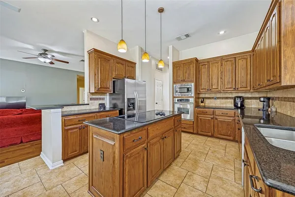 $725,000 | 821 Shorewood Drive, Coppell, TX 75019