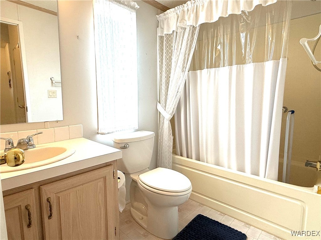 2350 Adobe Road, Unit 8 Bullhead City, AZ 86442 - Photo 30 of 39 Bathroom