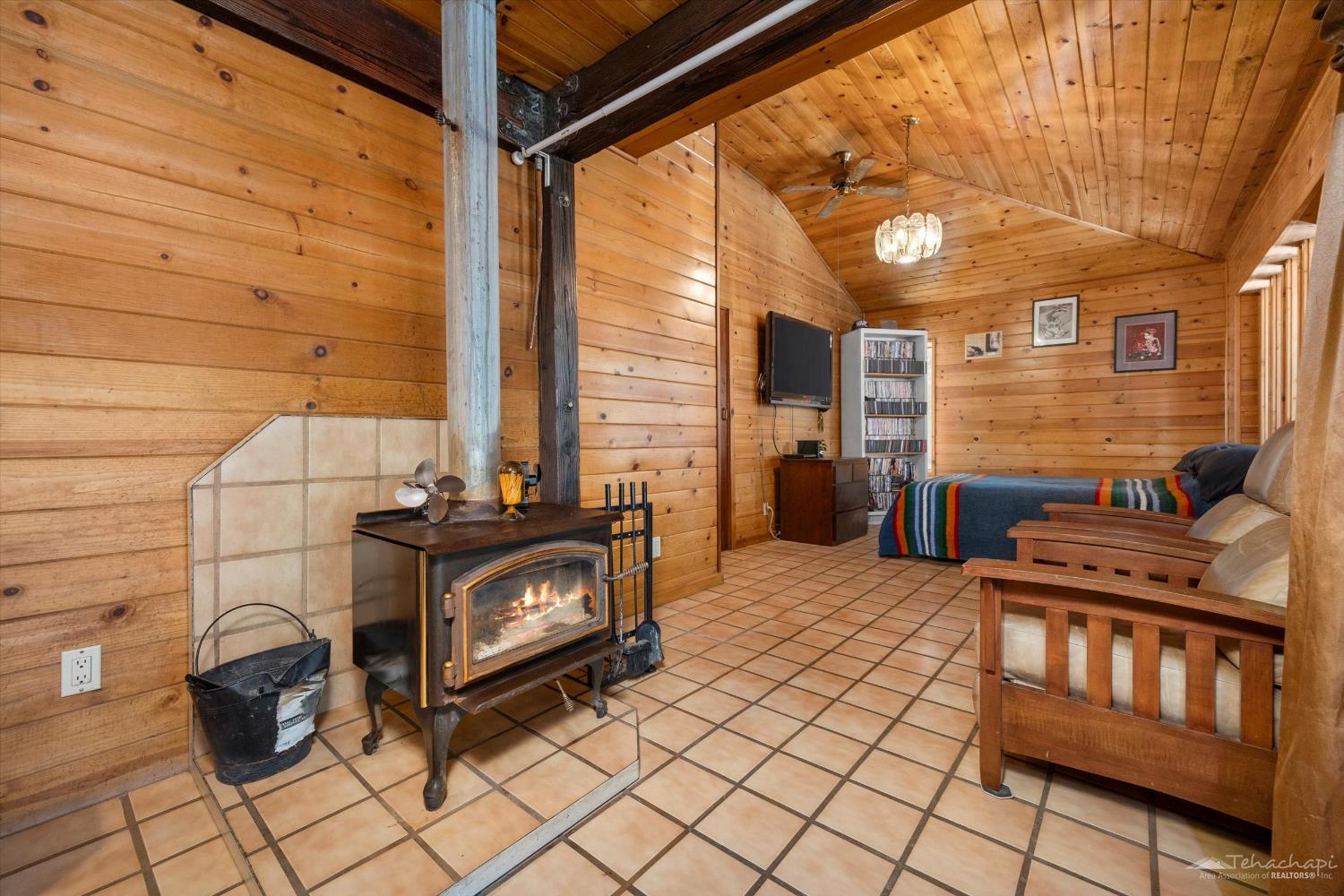 29972 Woodford-Tehachapi Road Keene, CA 93531 - Photo 10 of 46 Gallery Image 10