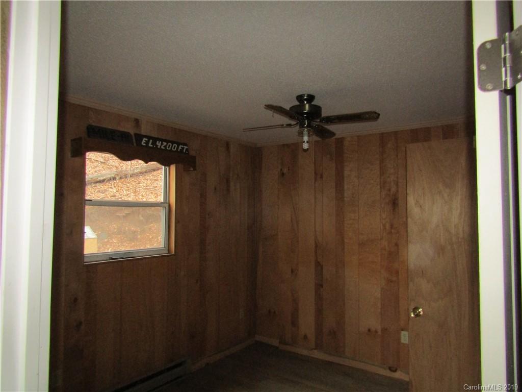 591 Quail Cove Road, Unit 23 Clyde, NC 28721 - Photo 5 of 11