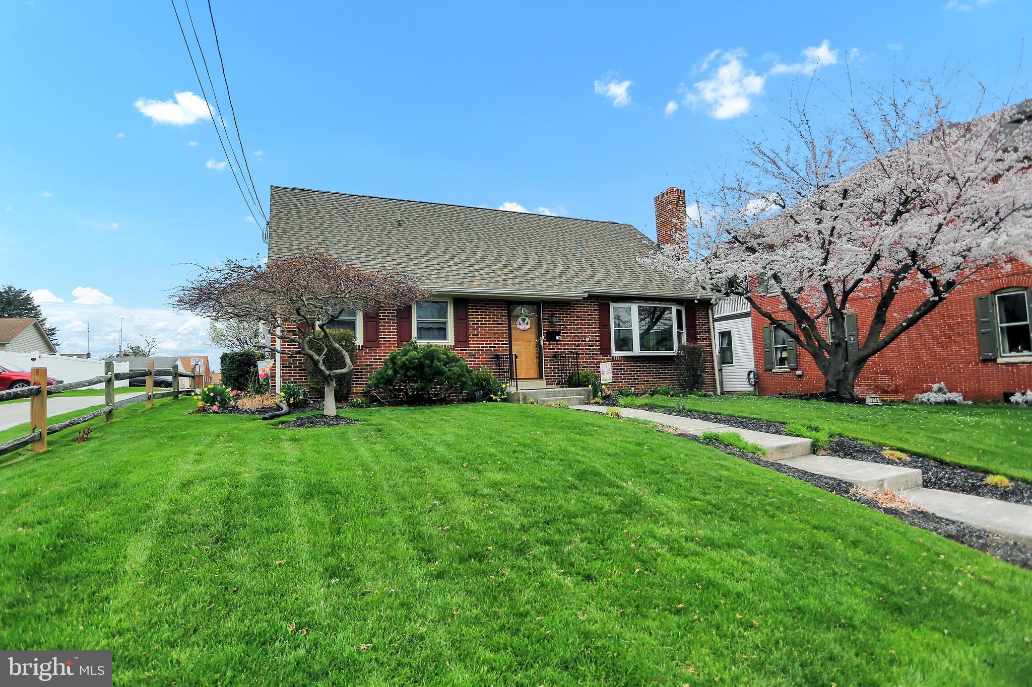 774 Broadway Hanover, PA 17331 - Photo 3 of 41