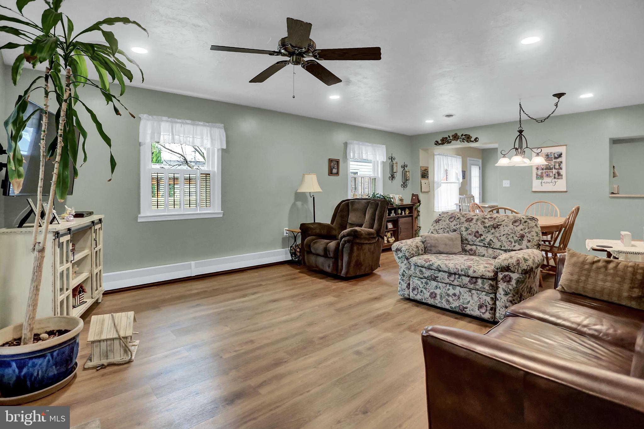 774 Broadway Hanover, PA 17331 - Photo 8 of 41