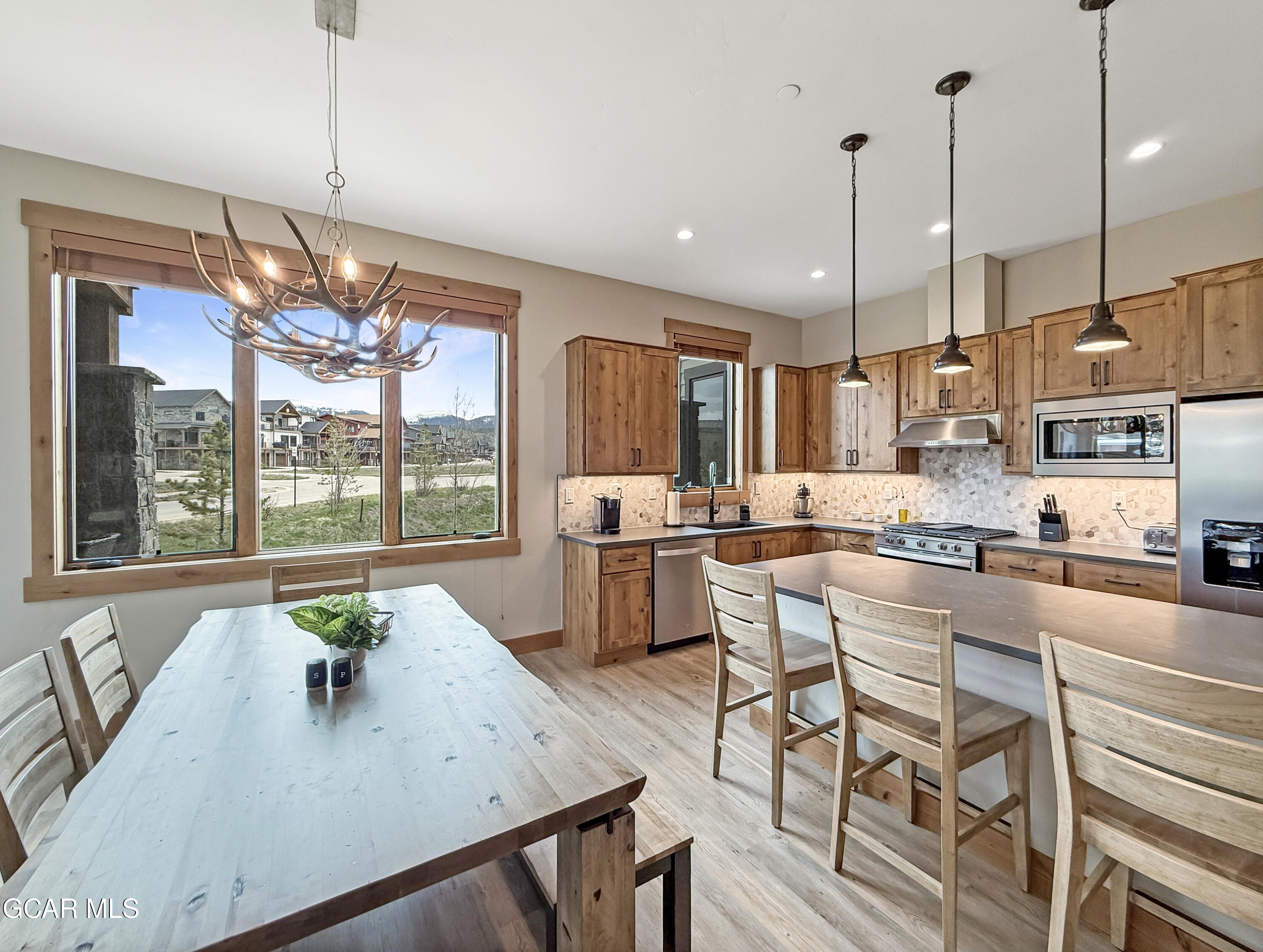 116 Springview Lane, Unit C104 Fraser, CO 80442 - Photo 20 of 45 Dining & Kitchen