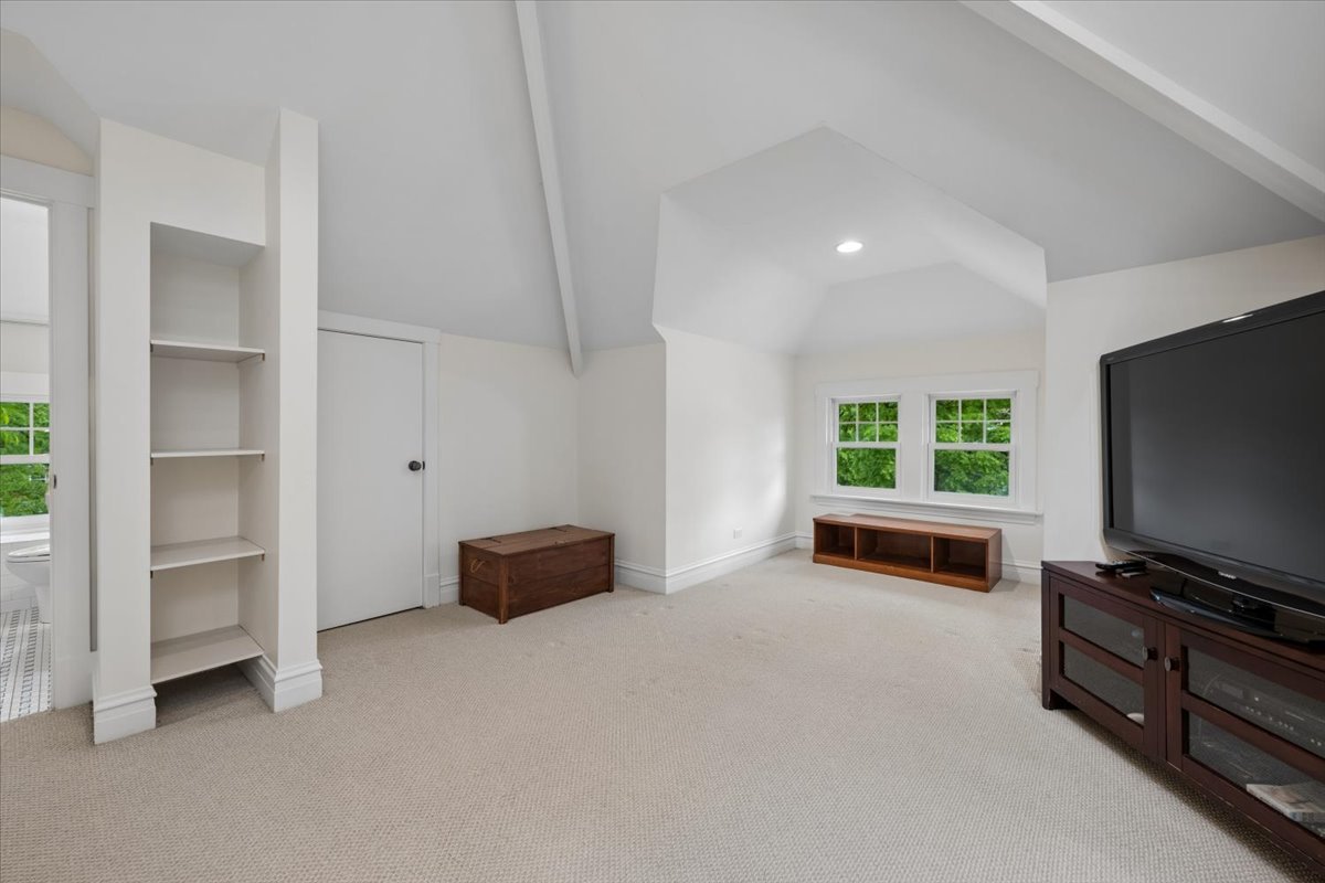 1141 Sheridan Road Wilmette, IL 60091 - Photo 37 of 52