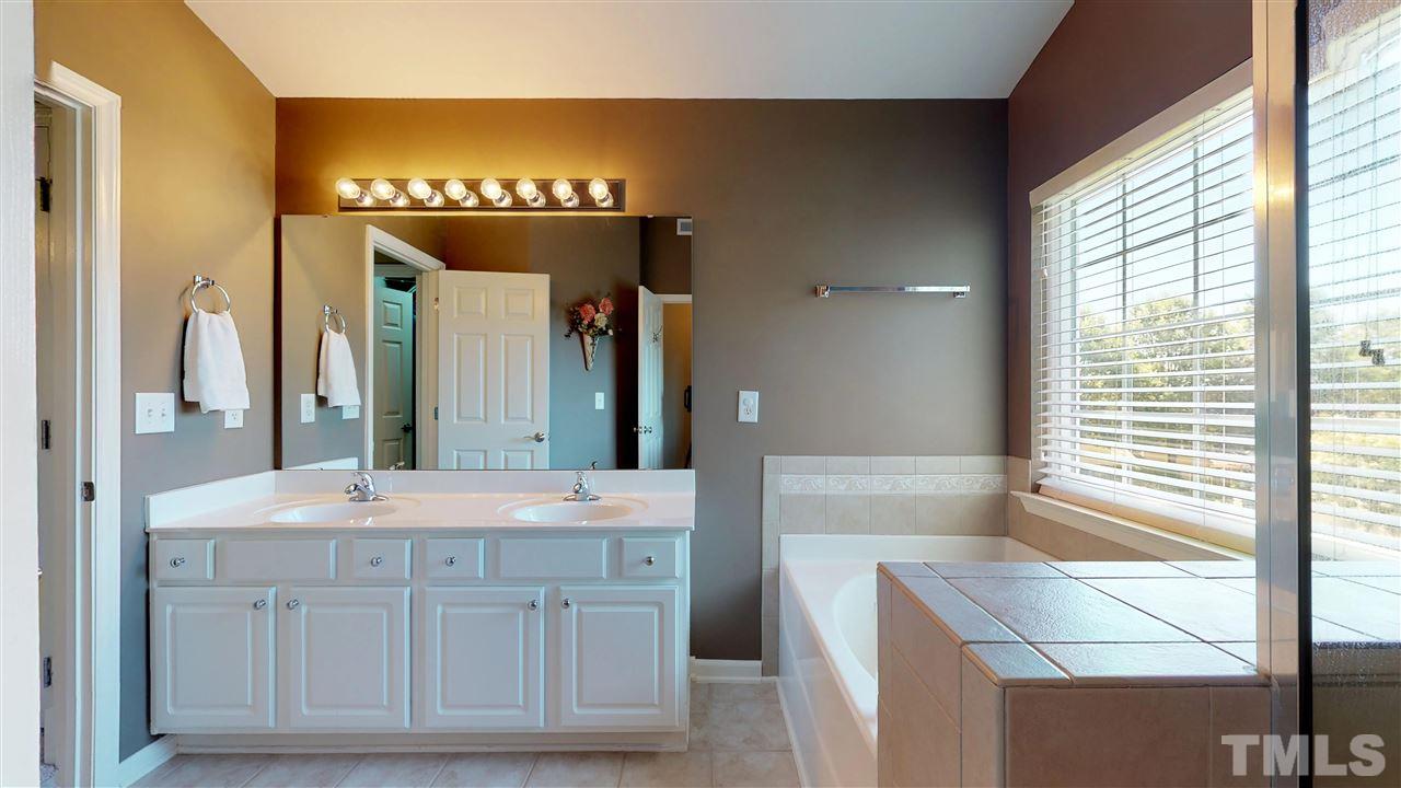 8214 Shadow Stone Court Raleigh, NC 27613 - Photo 16 of 30
