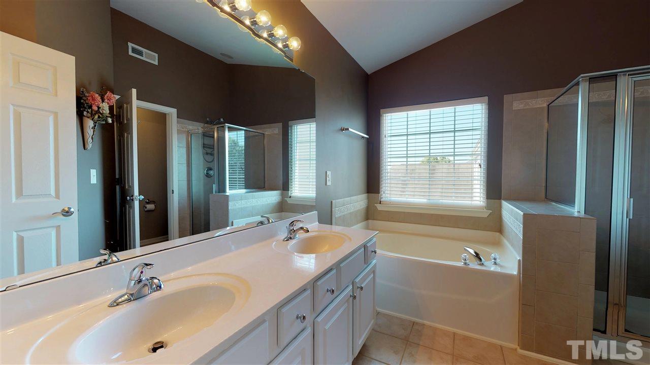 8214 Shadow Stone Court Raleigh, NC 27613 - Photo 17 of 30