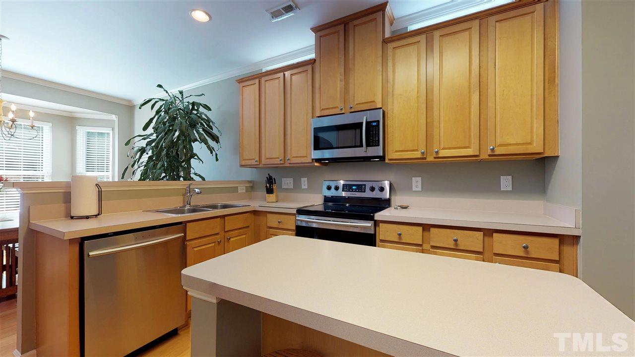 8214 Shadow Stone Court Raleigh, NC 27613 - Photo 6 of 30