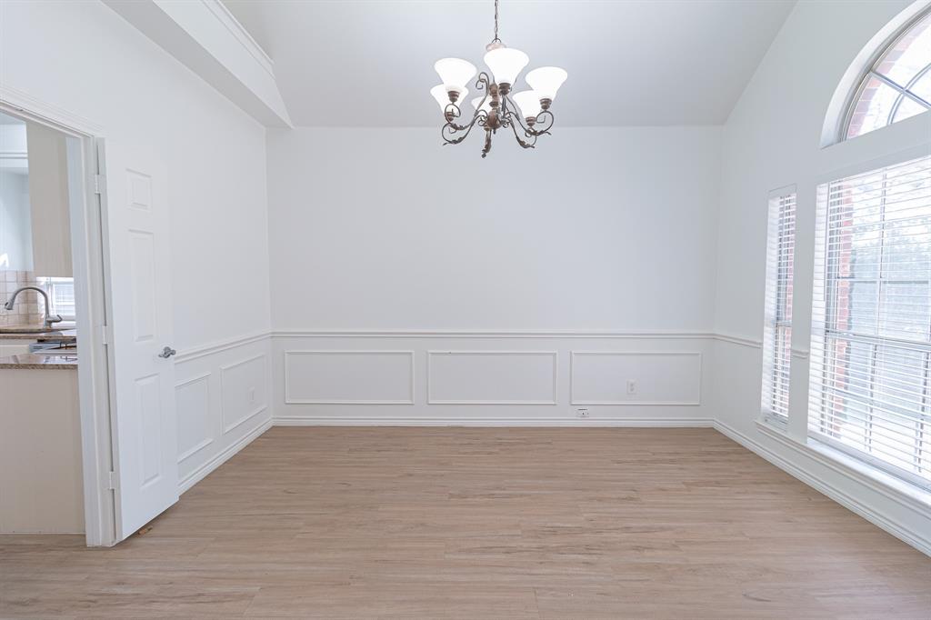 819 Redbud Drive Allen, TX 75002 - Photo 4 of 27