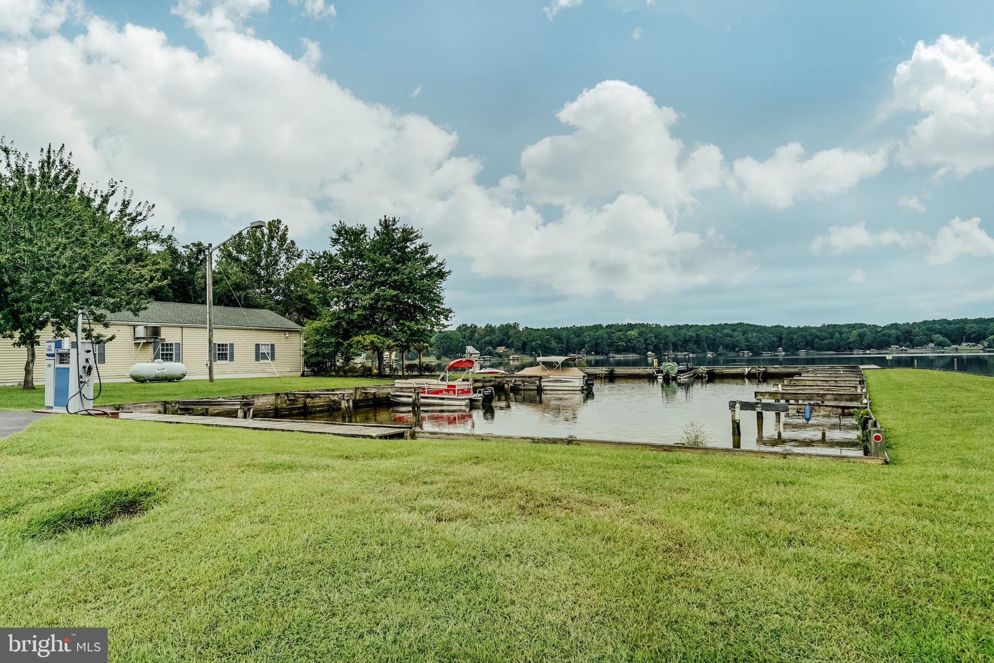 118 Ash Road Louisa, VA 23093 - Photo 6 of 41 Gallery Image 6