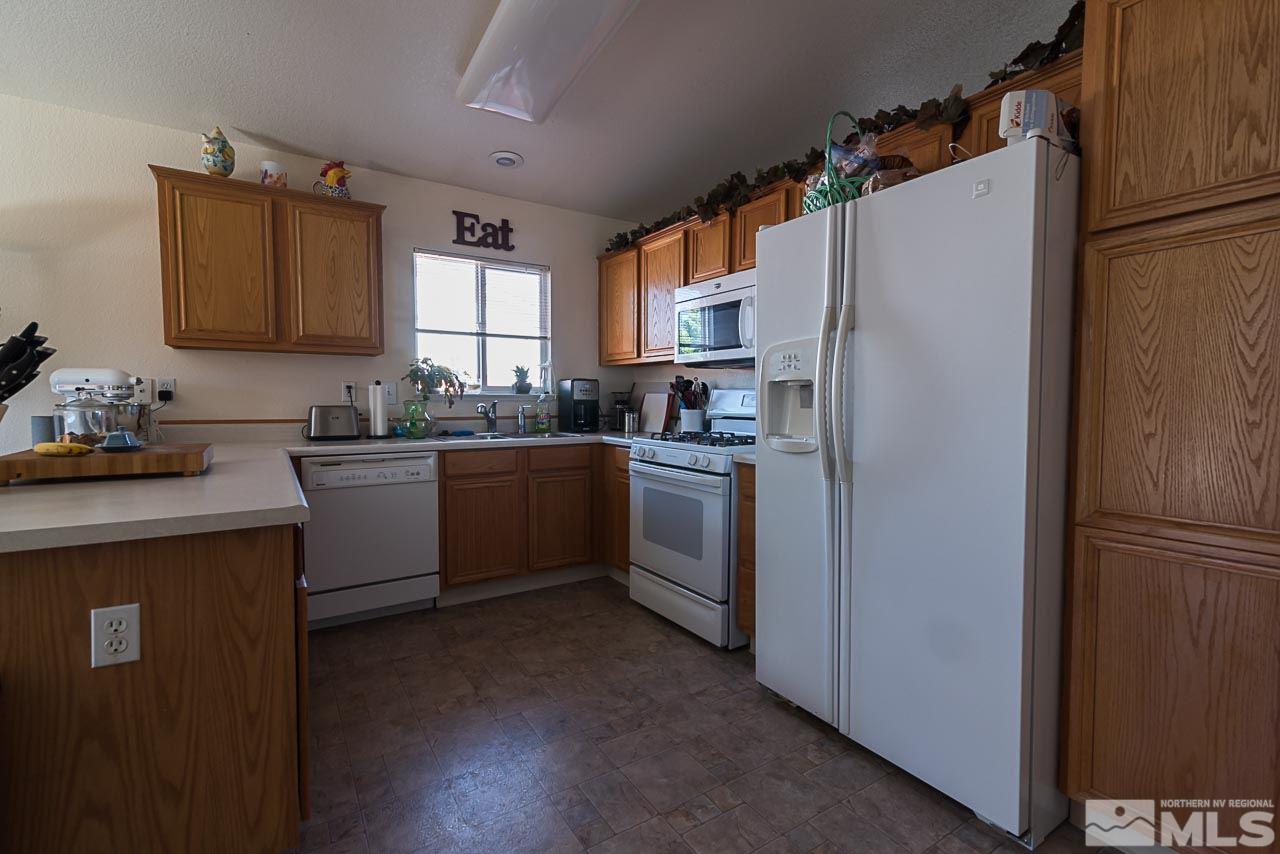 17815 Journey Court Reno, NV 89508 - Photo 3 of 11 Photo 3