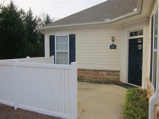 181 Life Style Lane, Unit RAVINES AT HOLLY CREEK Anderson, SC 29621 - Photo 3 of 21