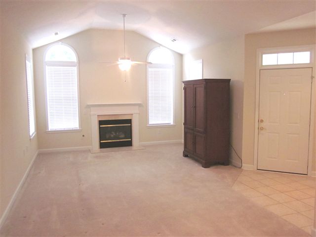 181 Life Style Lane, Unit RAVINES AT HOLLY CREEK Anderson, SC 29621 - Photo 6 of 21