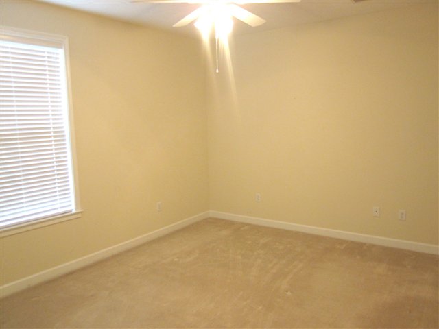 181 Life Style Lane, Unit RAVINES AT HOLLY CREEK Anderson, SC 29621 - Photo 10 of 21