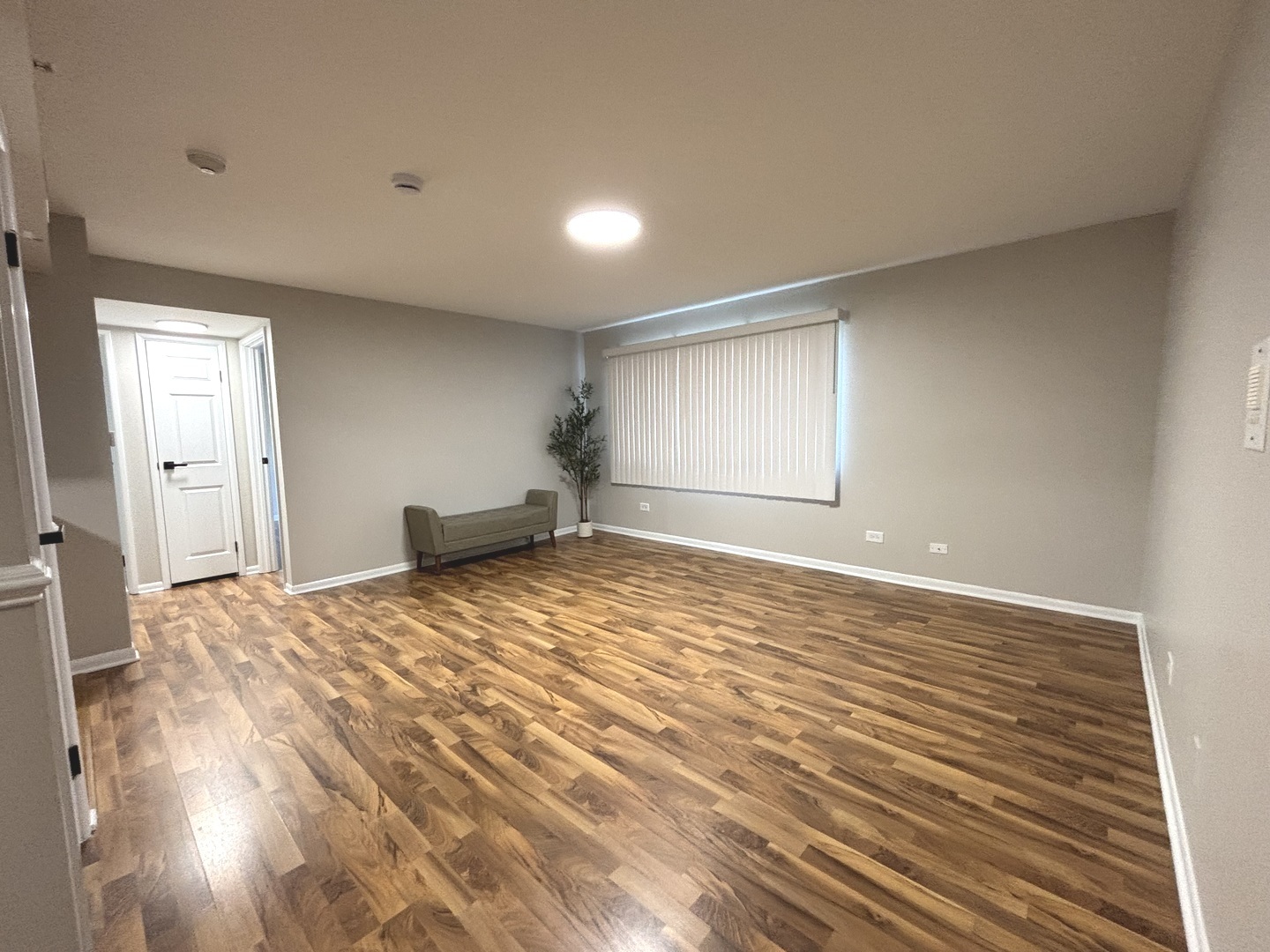 10437 Natoma Avenue, Unit 4 Chicago Ridge, IL 60415 - Photo 2 of 14 Gallery Image 2