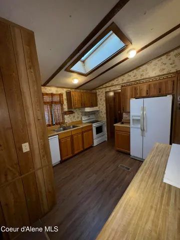 $615,000 | 325 Al's Welding Road, Spirit Lake, ID 83869