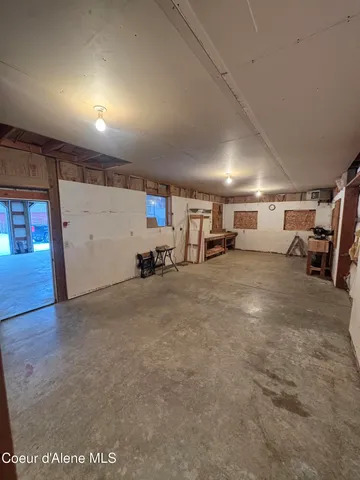 $615,000 | 325 Al's Welding Road, Spirit Lake, ID 83869