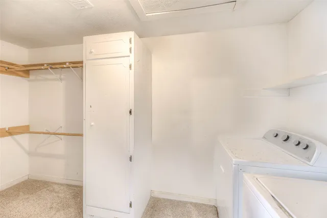 $925 | 204 South Pitzer Street, Colmesneil, TX 75938