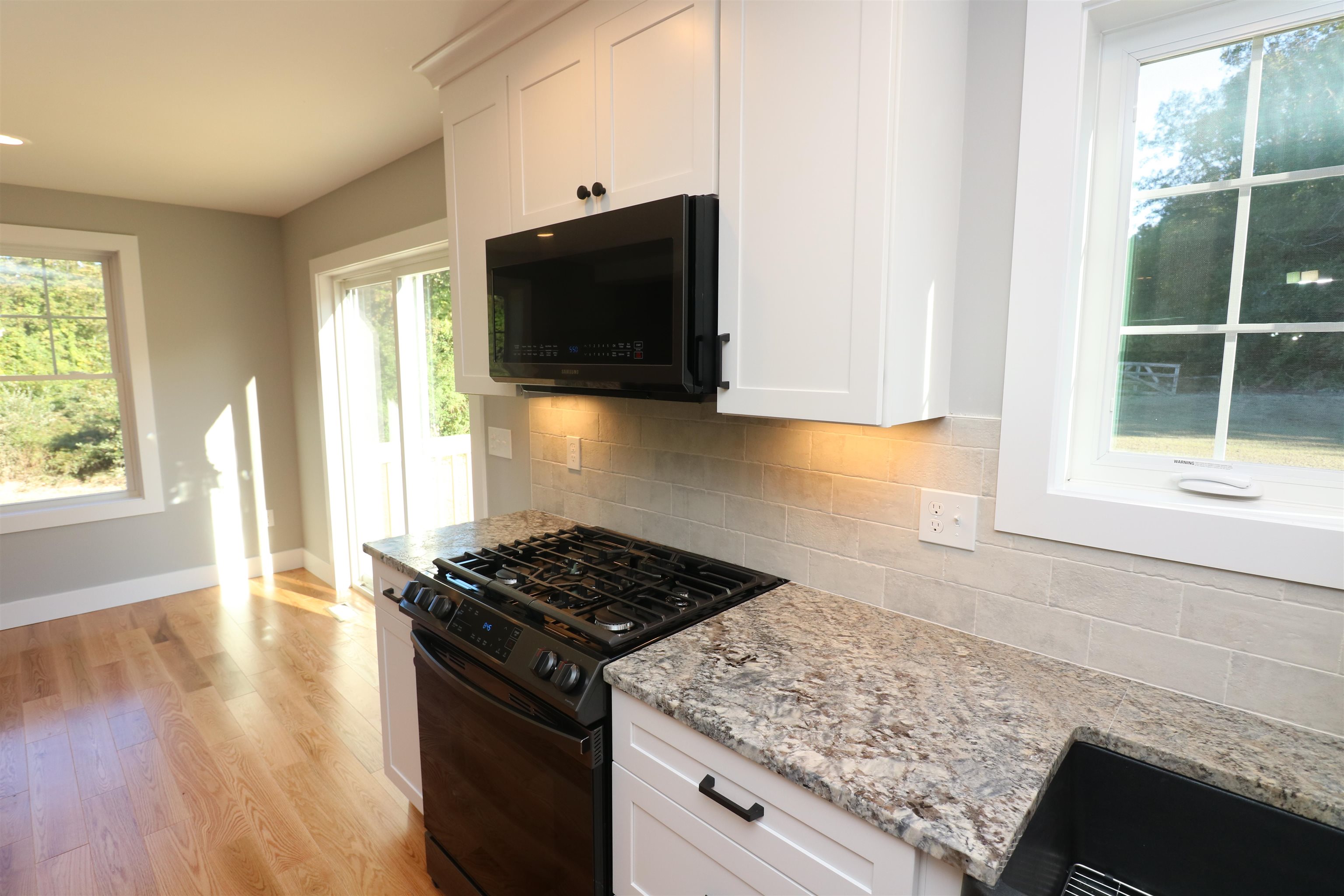112 Kelsey Road, Unit 4 Nottingham, NH 03290 - Photo 14 of 35 Gallery Image 14