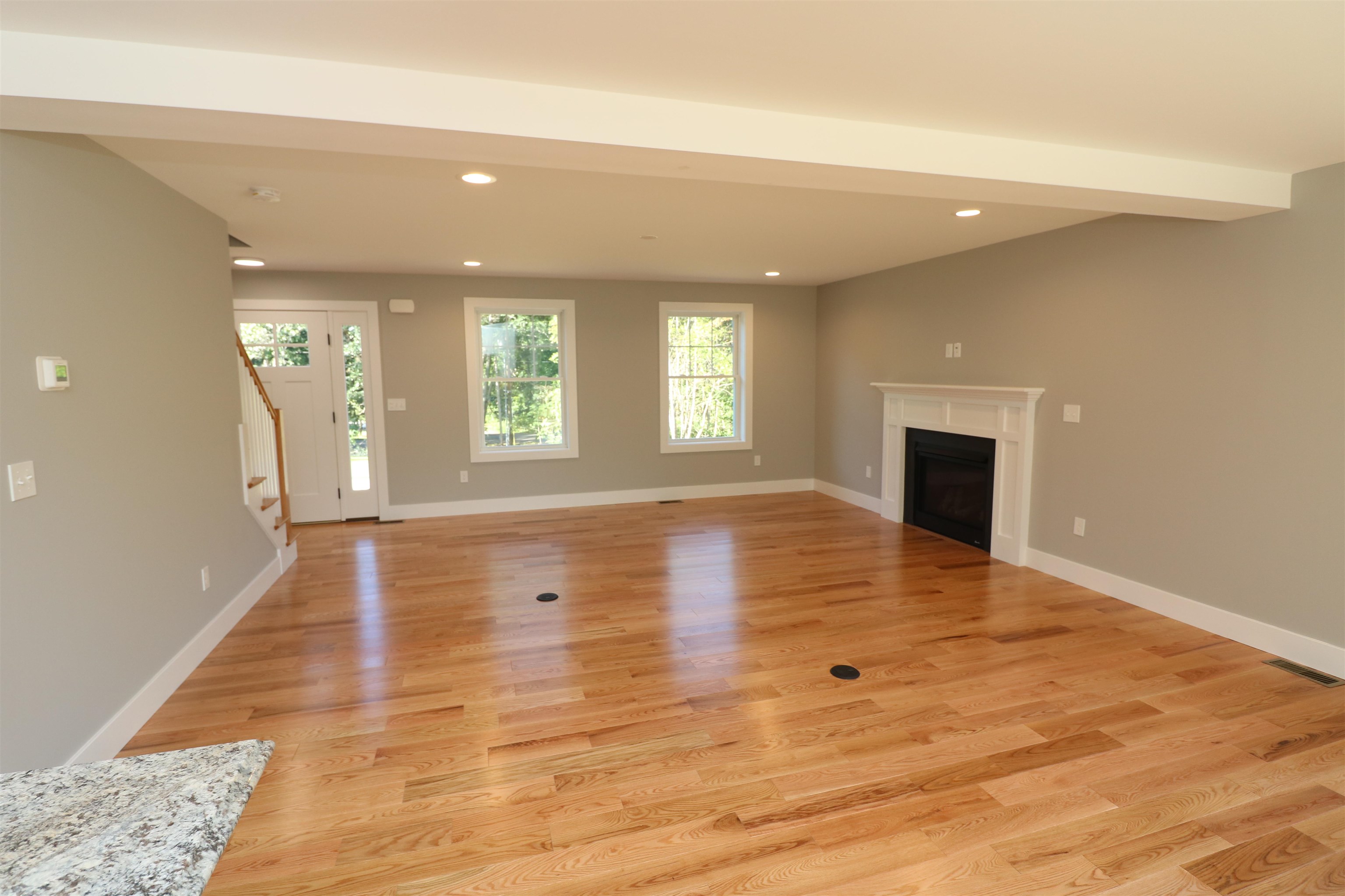 112 Kelsey Road, Unit 4 Nottingham, NH 03290 - Photo 17 of 35 Gallery Image 17