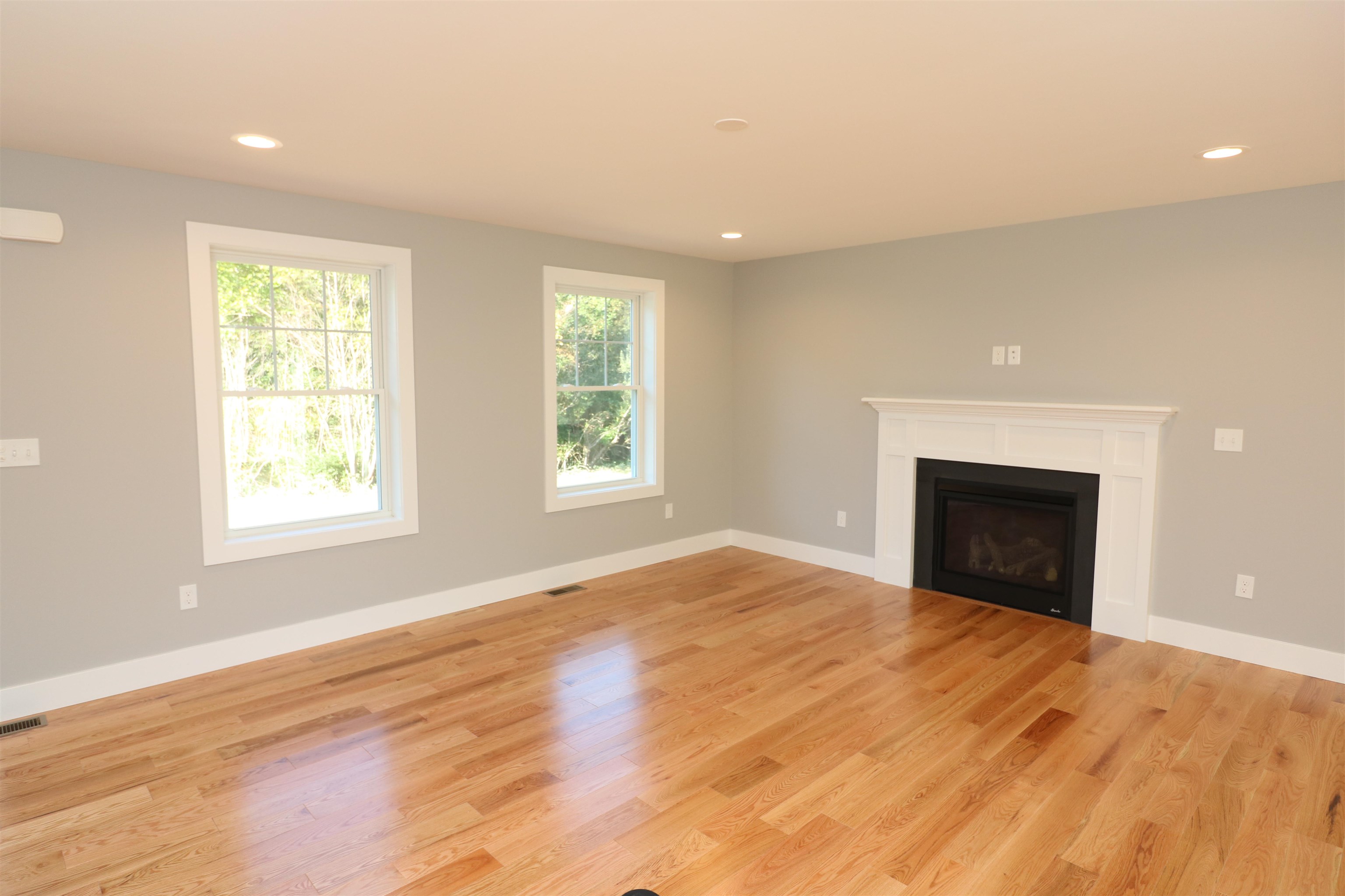 112 Kelsey Road, Unit 4 Nottingham, NH 03290 - Photo 18 of 35 Gallery Image 18