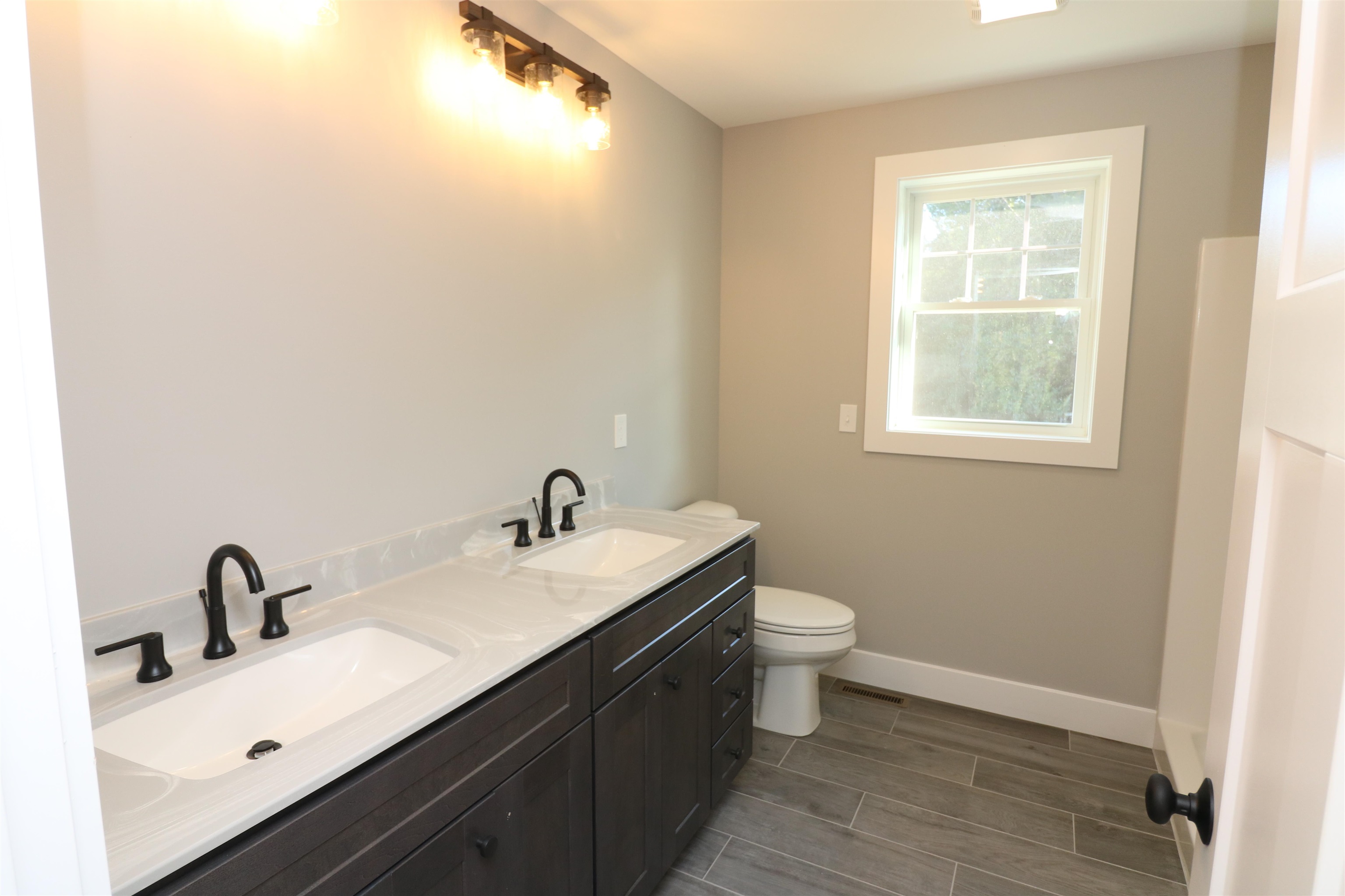 112 Kelsey Road, Unit 4 Nottingham, NH 03290 - Photo 31 of 35 Gallery Image 31